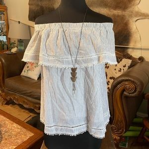 Off the shoulder shabby chic linen top